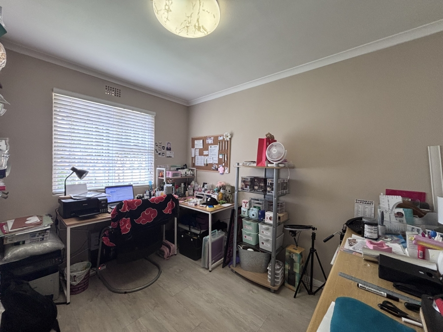 To Let 3 Bedroom Property for Rent in Sunningdale Western Cape